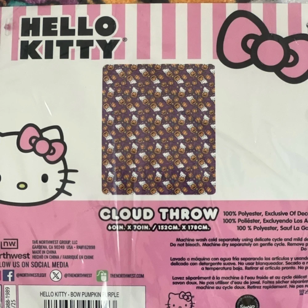NEW Hello kitty Halloween purple bow pumpkin throw blanket cloud 60 x 70